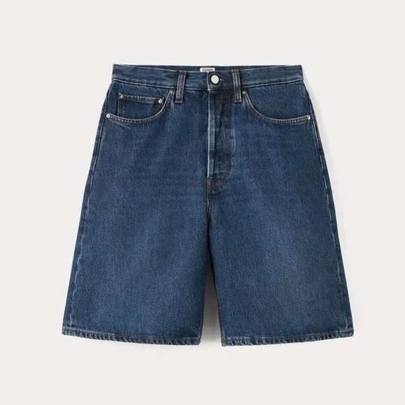 NWT Toteme Classic Bermuda Knee Length Cotton Denim Shorts Jorts Dark Blue Wash